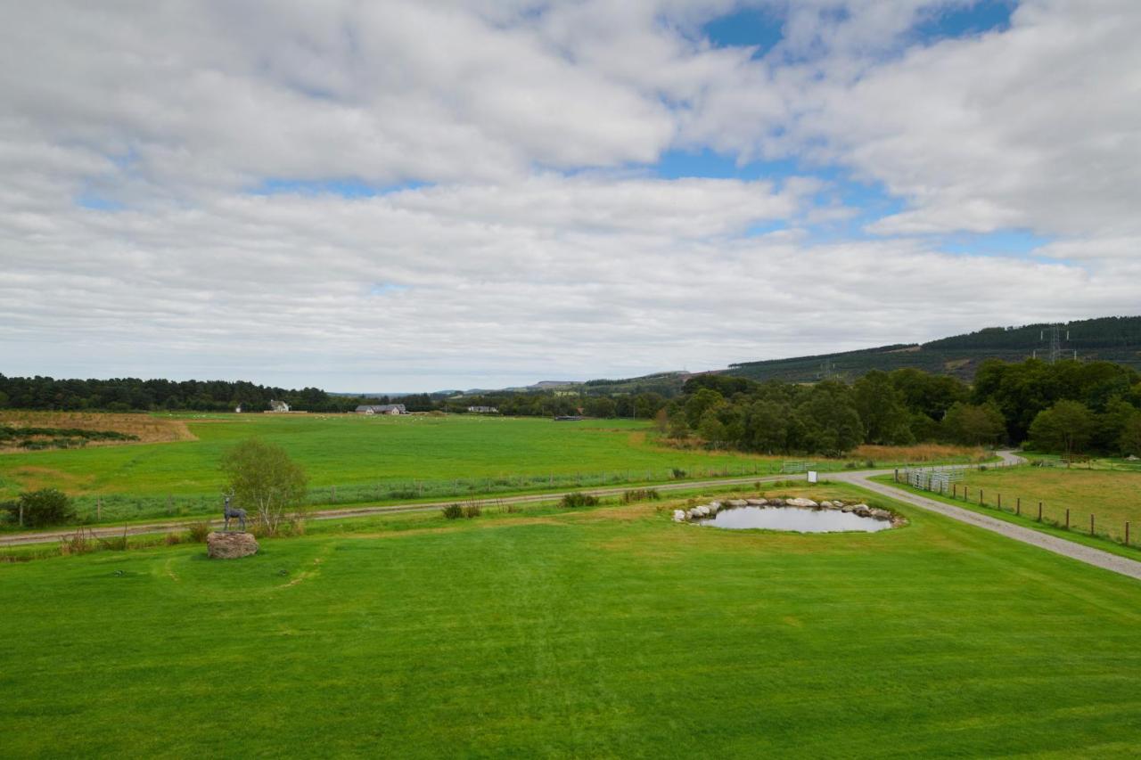 Daviot Lodge Luaran gambar